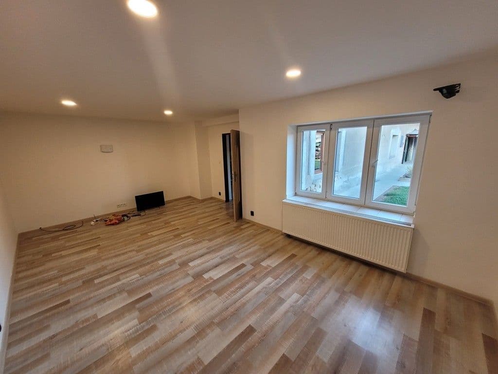 house to rent, 160 m², Vrbčany, Středočeský Region house to rent, 160 m², Vrbčany, Středočeský Region