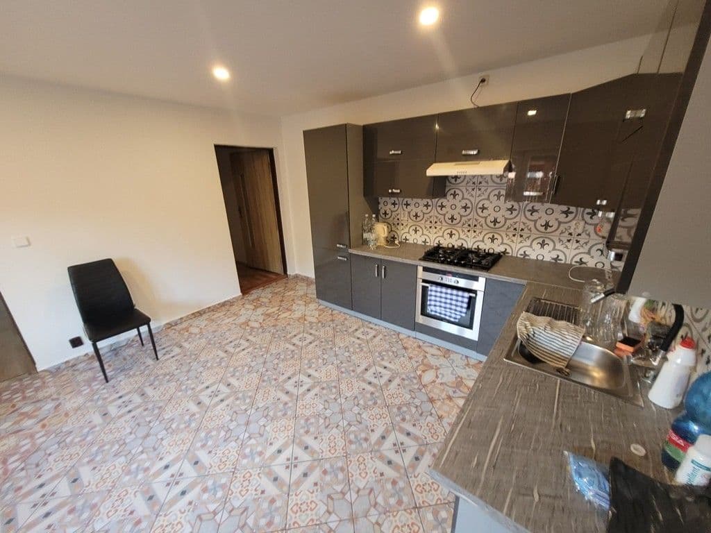 house to rent, 160 m², Vrbčany, Středočeský Region house to rent, 160 m², Vrbčany, Středočeský Region