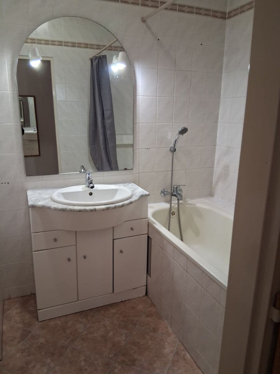 4 bedroom flat to rent, 86 m², Prvomájová, Prague, Prague 4 bedroom flat to rent, 86 m², Prvomájová, Prague, Prague