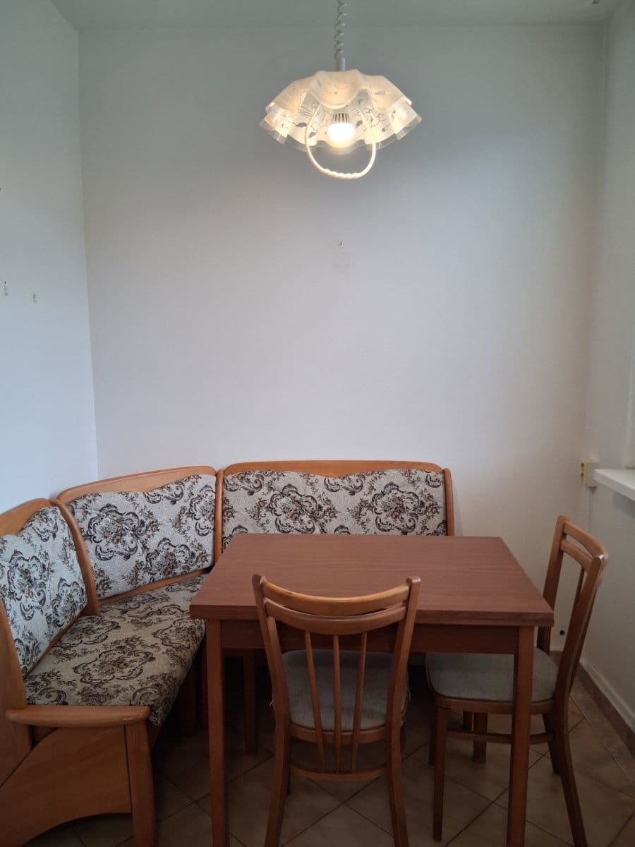 4 bedroom flat to rent, 86 m², Prvomájová, Prague, Prague 4 bedroom flat to rent, 86 m², Prvomájová, Prague, Prague