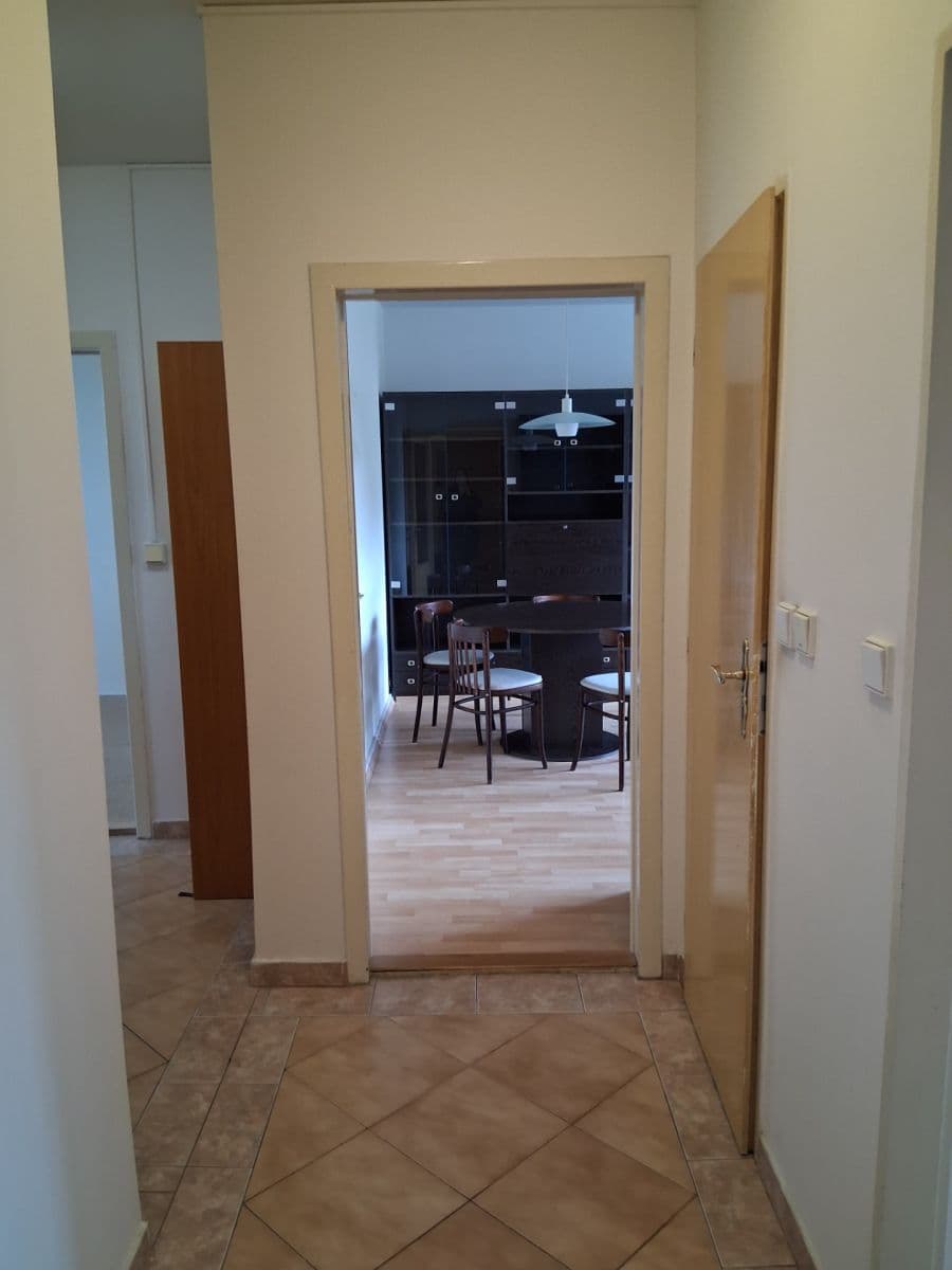 4 bedroom flat to rent, 86 m², Prvomájová, Prague, Prague 4 bedroom flat to rent, 86 m², Prvomájová, Prague, Prague