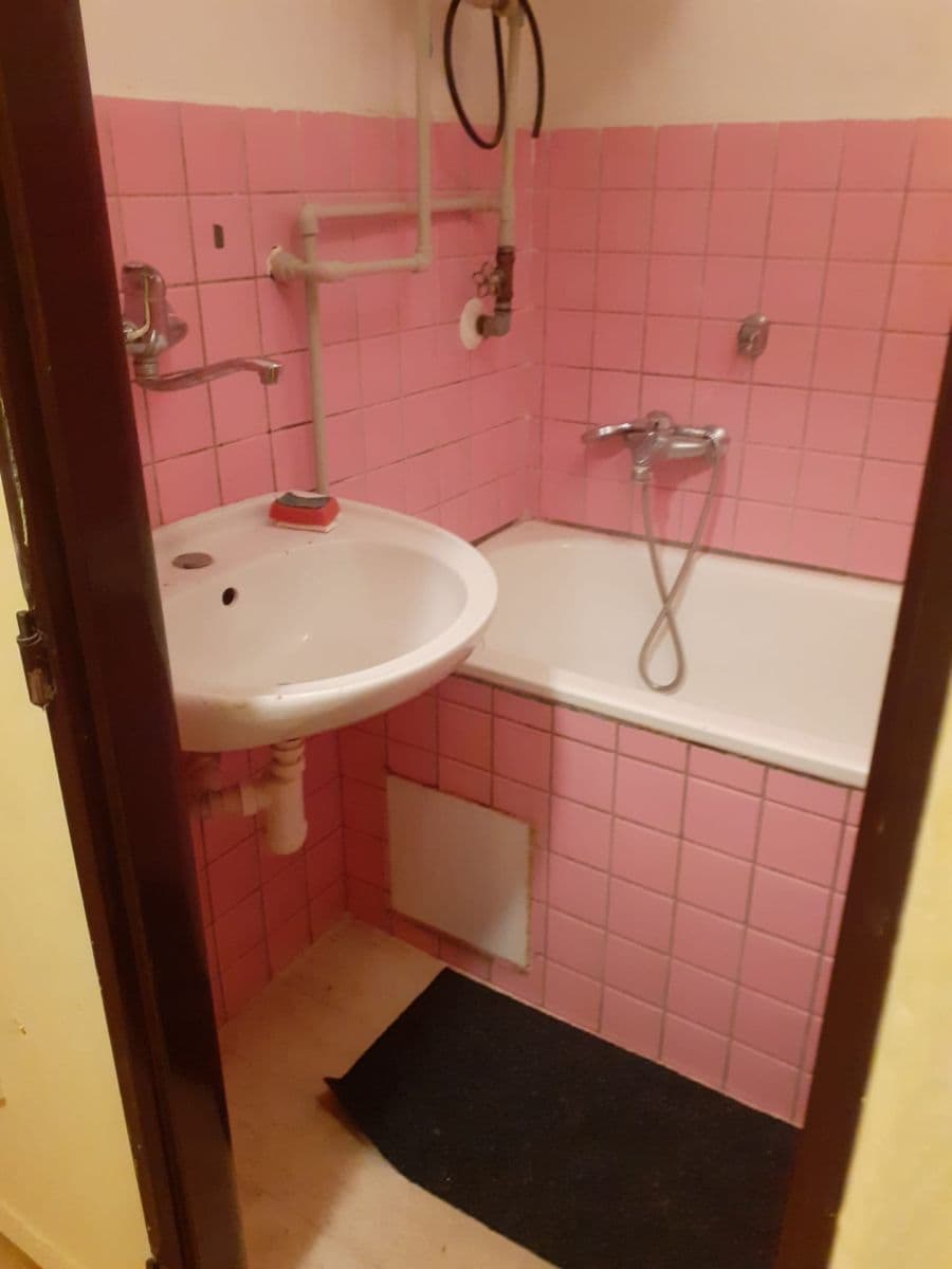 3 bedroom flat to rent, 70 m², Prague, Prague 3 bedroom flat to rent, 70 m², Prague, Prague