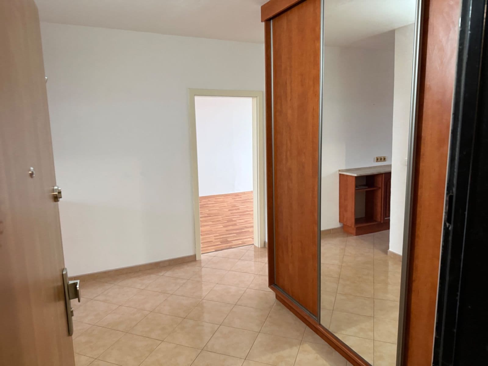 2 bedroom flat to rent, 62 m², Kmochova, Ústí nad Labem, Ústecký Region 2 bedroom flat to rent, 62 m², Kmochova, Ústí nad Labem, Ústecký Region