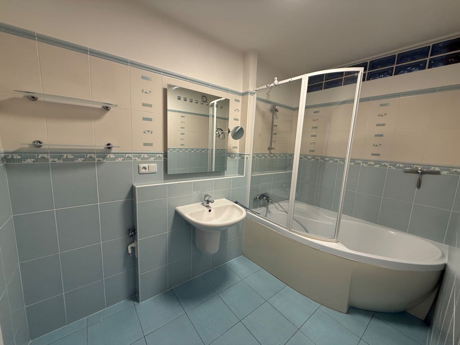 2 bedroom with open-plan kitchen flat for sale, 97 m², Plzenecká, Plzeň, Plzeňský Region 2 bedroom with open-plan kitchen flat for sale, 97 m², Plzenecká, Plzeň, Plzeňský Region