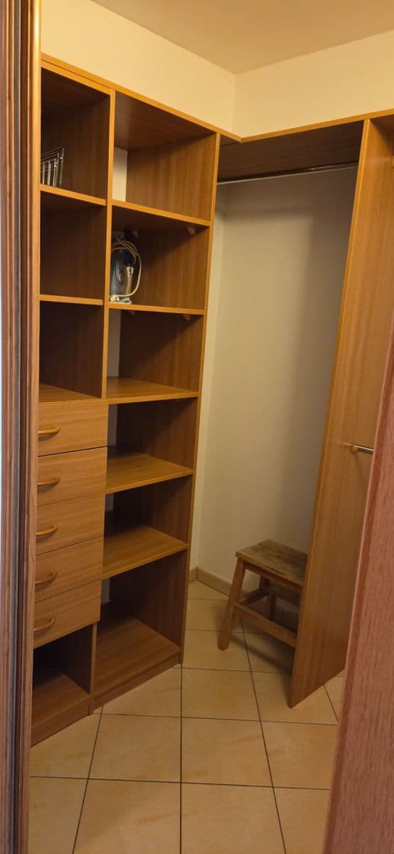 1 bedroom with open-plan kitchen flat to rent, 44 m², U Měšťanského pivovaru, Prague, Prague 1 bedroom with open-plan kitchen flat to rent, 44 m², U Měšťanského pivovaru, Prague, Prague