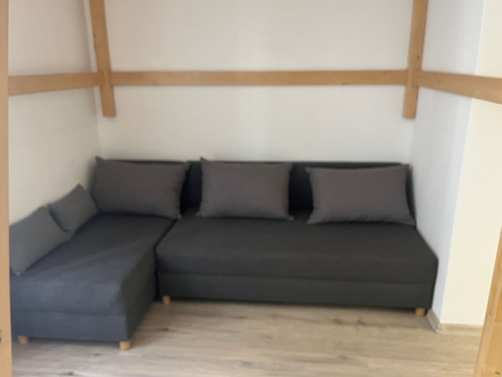 Studio flat to rent, 20 m², Wenzigova, Prague, Prague Studio flat to rent, 20 m², Wenzigova, Prague, Prague