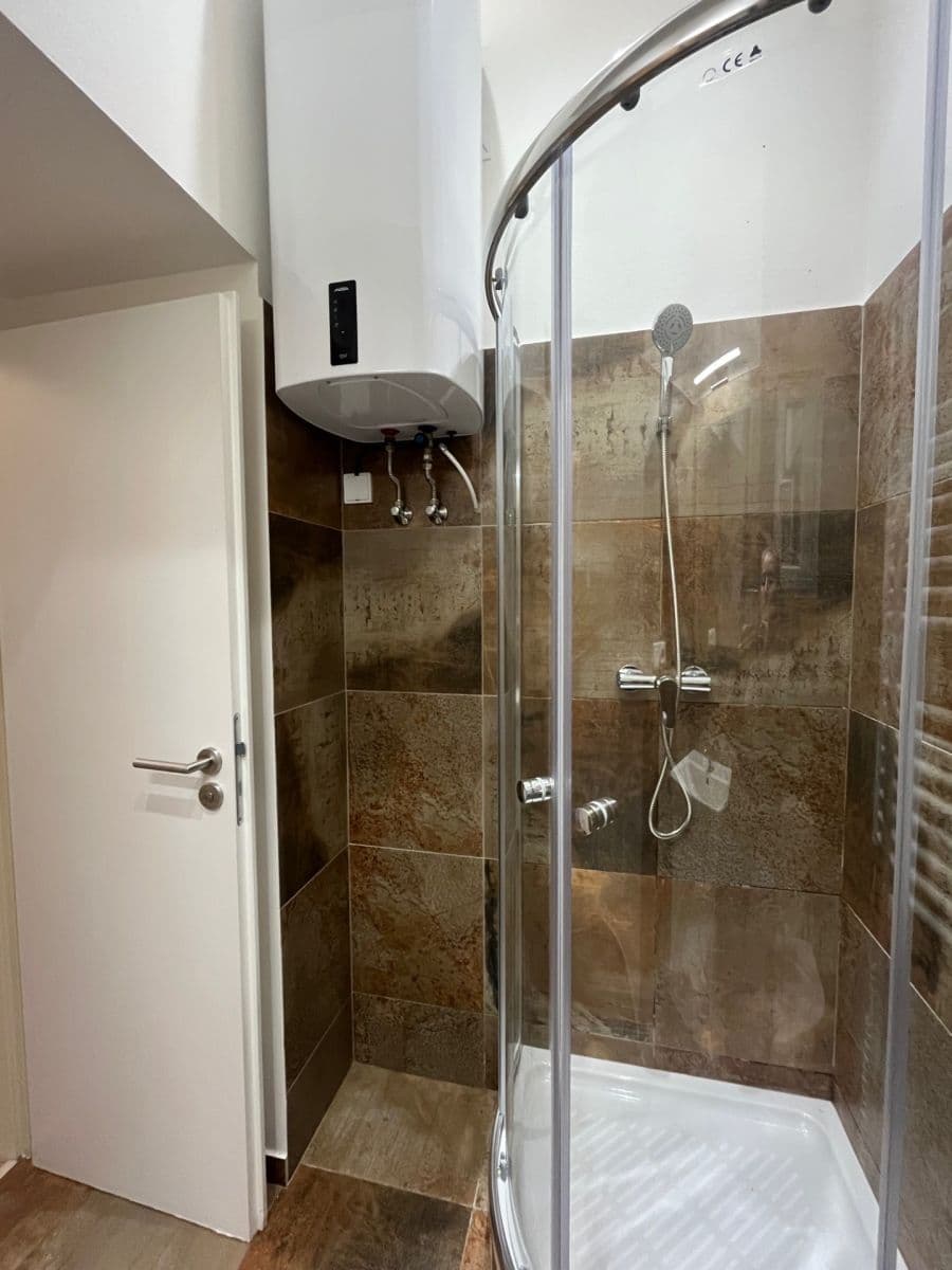 Studio flat to rent, 20 m², Wenzigova, Prague, Prague Studio flat to rent, 20 m², Wenzigova, Prague, Prague