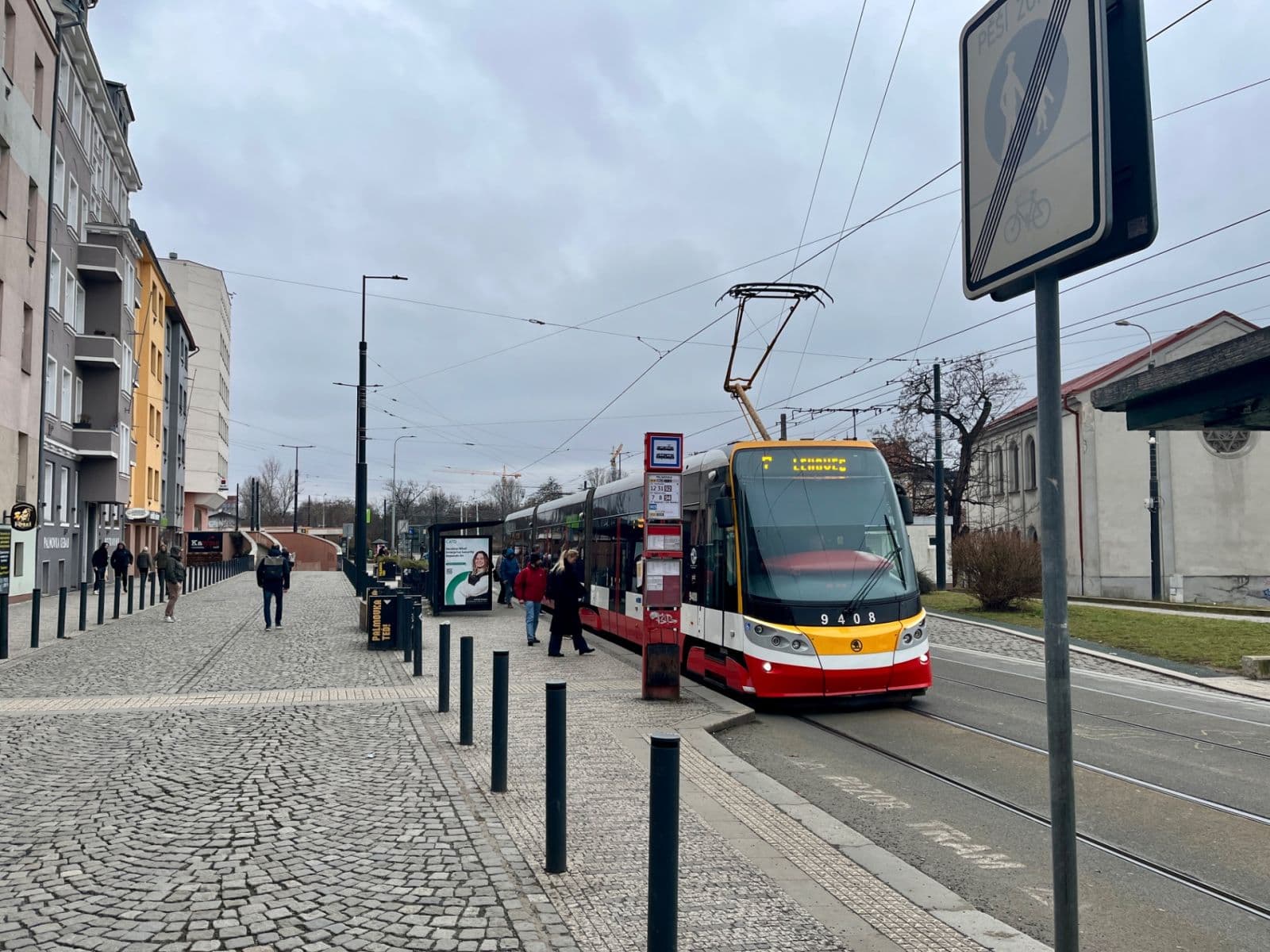 Studio flat to rent, 32 m², Na Žertvách, Prague, Prague Studio flat to rent, 32 m², Na Žertvách, Prague, Prague