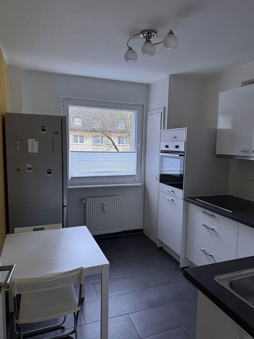 1 bedroom with open-plan kitchen flat to rent, 51 m², Frohnhauser Straße 137, Essen, North Rhine-Westphalia 1 bedroom with open-plan kitchen flat to rent, 51 m², Frohnhauser Straße 137, Essen, North Rhine-Westphalia