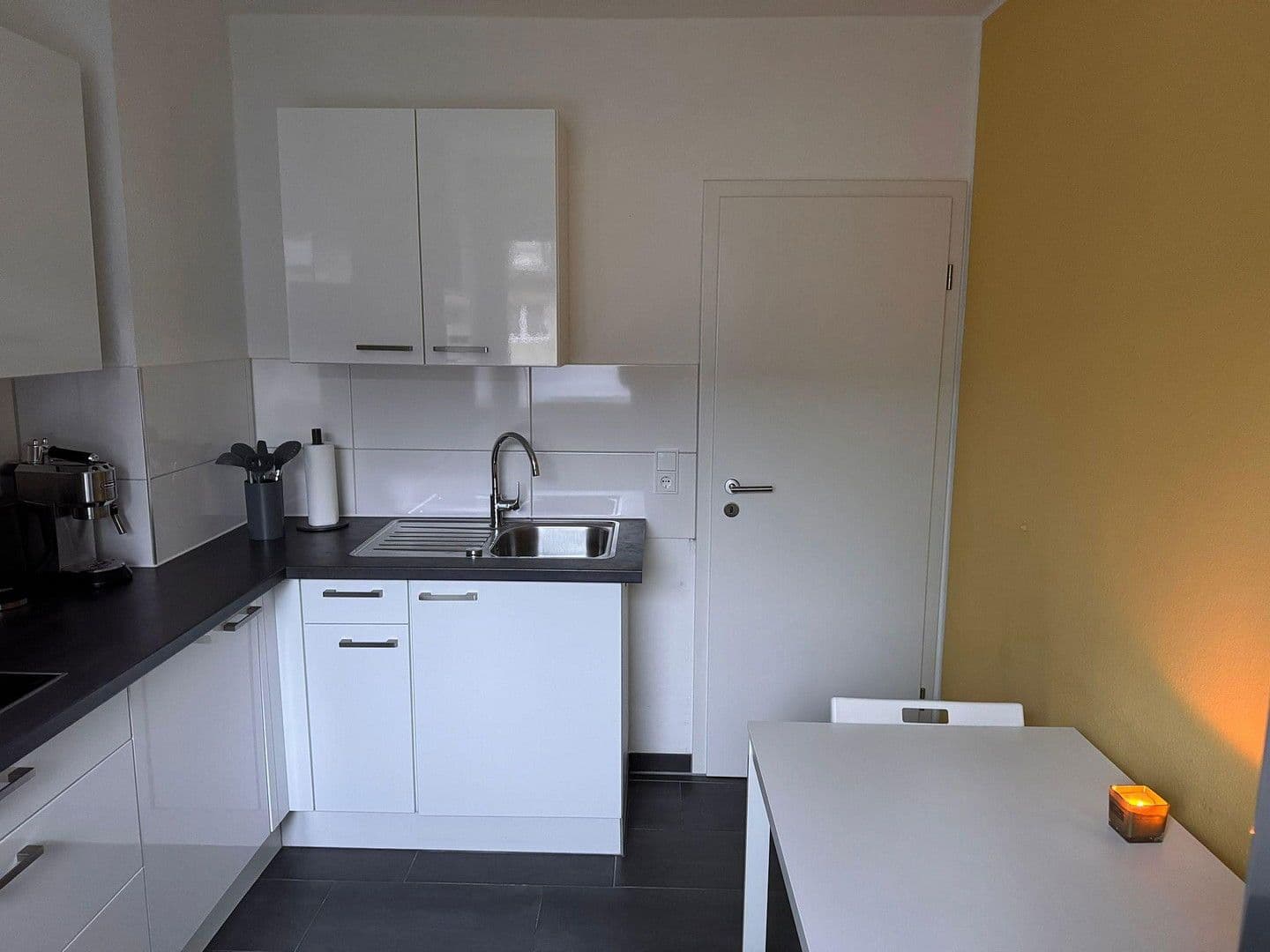1 bedroom with open-plan kitchen flat to rent, 51 m², Frohnhauser Straße 137, Essen, North Rhine-Westphalia 1 bedroom with open-plan kitchen flat to rent, 51 m², Frohnhauser Straße 137, Essen, North Rhine-Westphalia