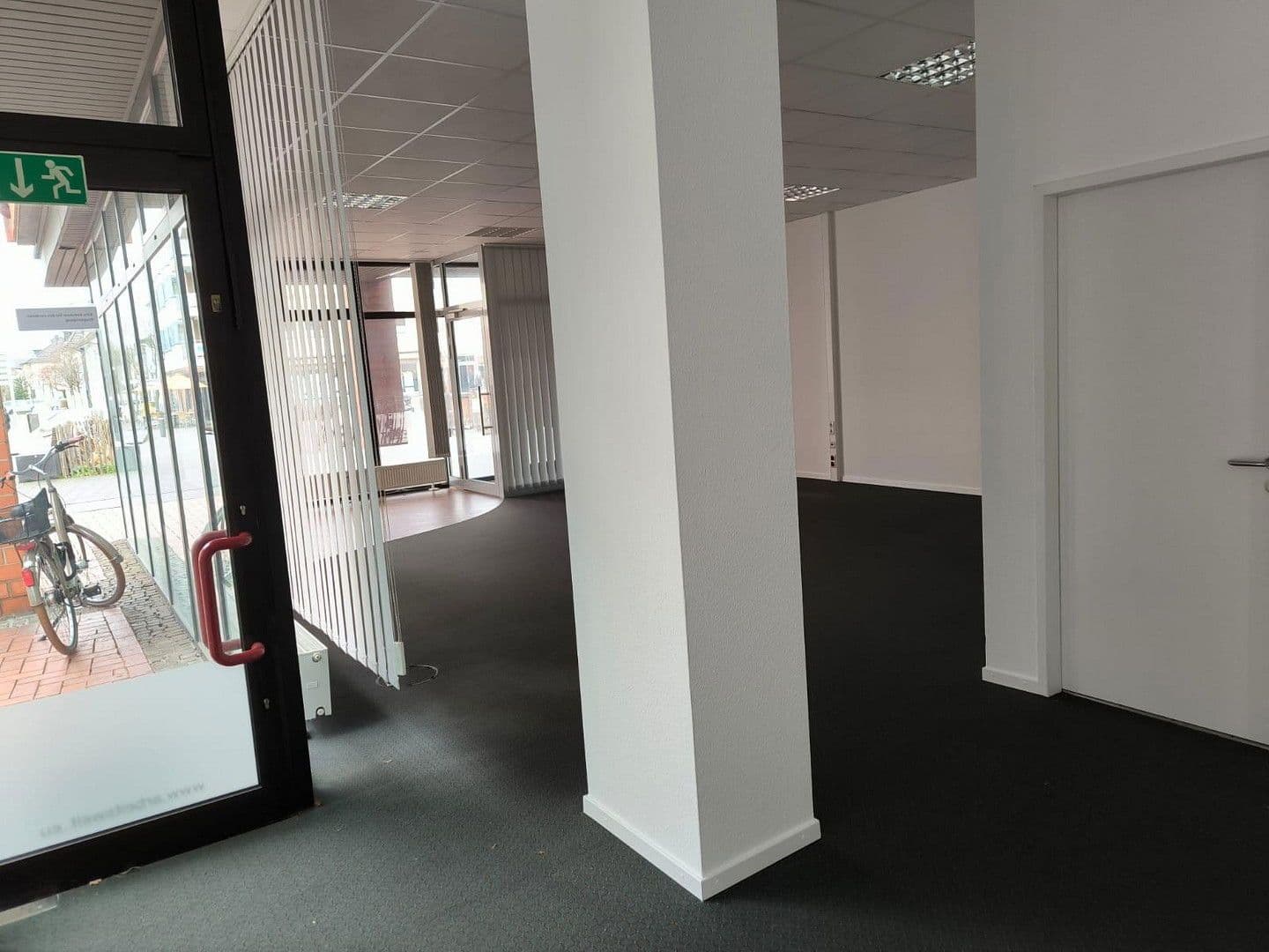 office to rent, 101 m², Kölner Platz - Ecke Klevstr., Troisdorf, North Rhine-Westphalia office to rent, 101 m², Kölner Platz - Ecke Klevstr., Troisdorf, North Rhine-Westphalia