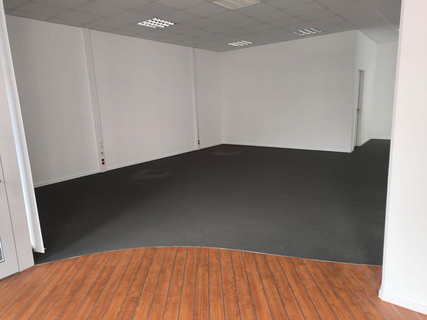 office to rent, 101 m², Kölner Platz - Ecke Klevstr., Troisdorf, North Rhine-Westphalia office to rent, 101 m², Kölner Platz - Ecke Klevstr., Troisdorf, North Rhine-Westphalia