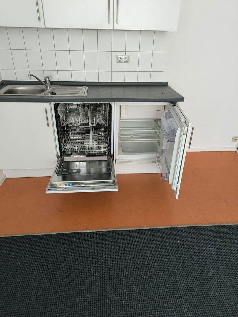 office to rent, 101 m², Kölner Platz - Ecke Klevstr., Troisdorf, North Rhine-Westphalia office to rent, 101 m², Kölner Platz - Ecke Klevstr., Troisdorf, North Rhine-Westphalia