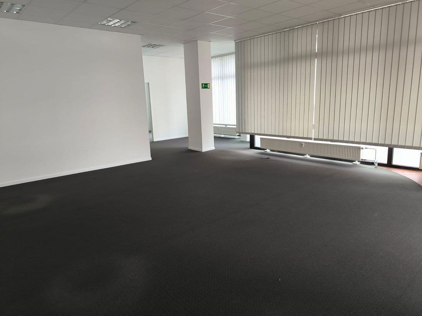 office to rent, 101 m², Kölner Platz - Ecke Klevstr., Troisdorf, North Rhine-Westphalia office to rent, 101 m², Kölner Platz - Ecke Klevstr., Troisdorf, North Rhine-Westphalia