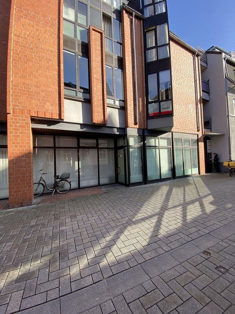 office to rent, 101 m², Kölner Platz - Ecke Klevstr., Troisdorf, North Rhine-Westphalia office to rent, 101 m², Kölner Platz - Ecke Klevstr., Troisdorf, North Rhine-Westphalia