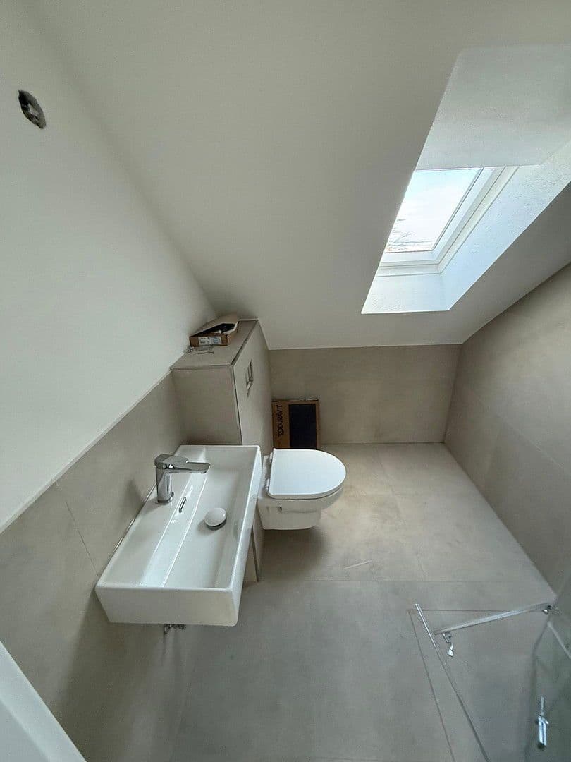 4 bedroom flat to rent, 15 m², Erlangen, Bavaria 4 bedroom flat to rent, 15 m², Erlangen, Bavaria