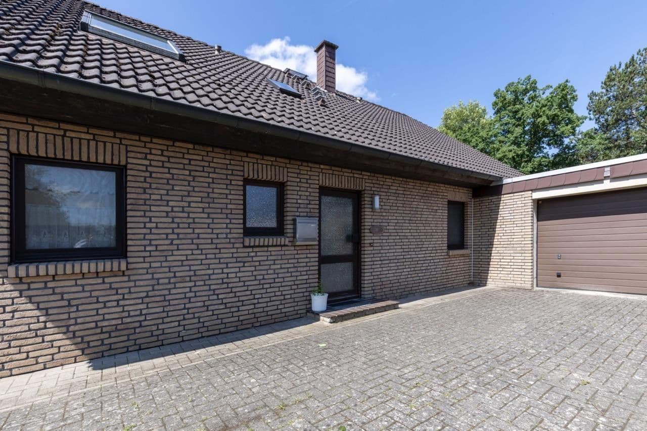 house for sale, 155 m², Emtinghausen, Lower Saxony house for sale, 155 m², Emtinghausen, Lower Saxony