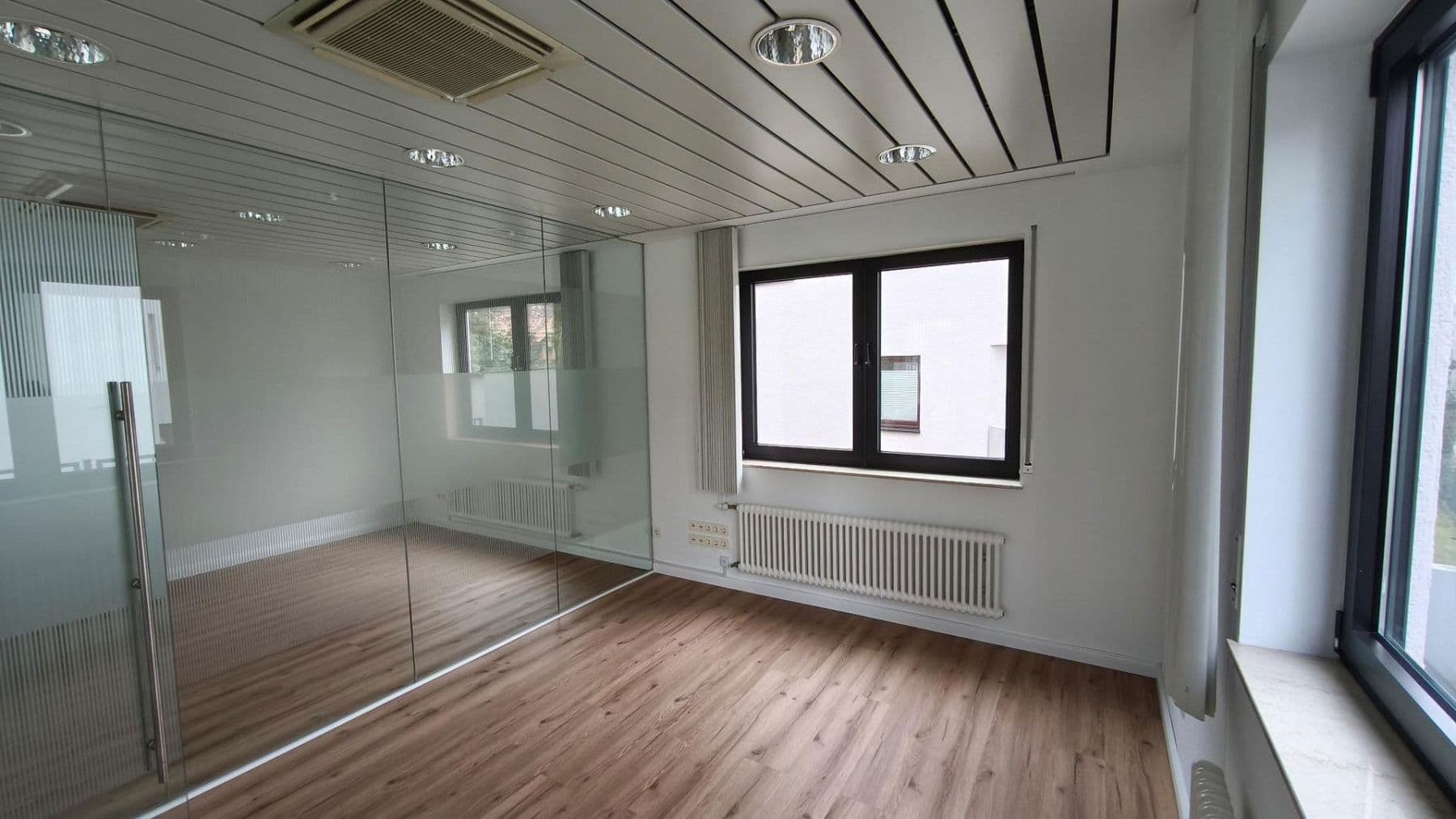 office to rent, 130 m², Pfingstbrunnenstraße 1b, Schwalbach am Taunus, Hesse office to rent, 130 m², Pfingstbrunnenstraße 1b, Schwalbach am Taunus, Hesse