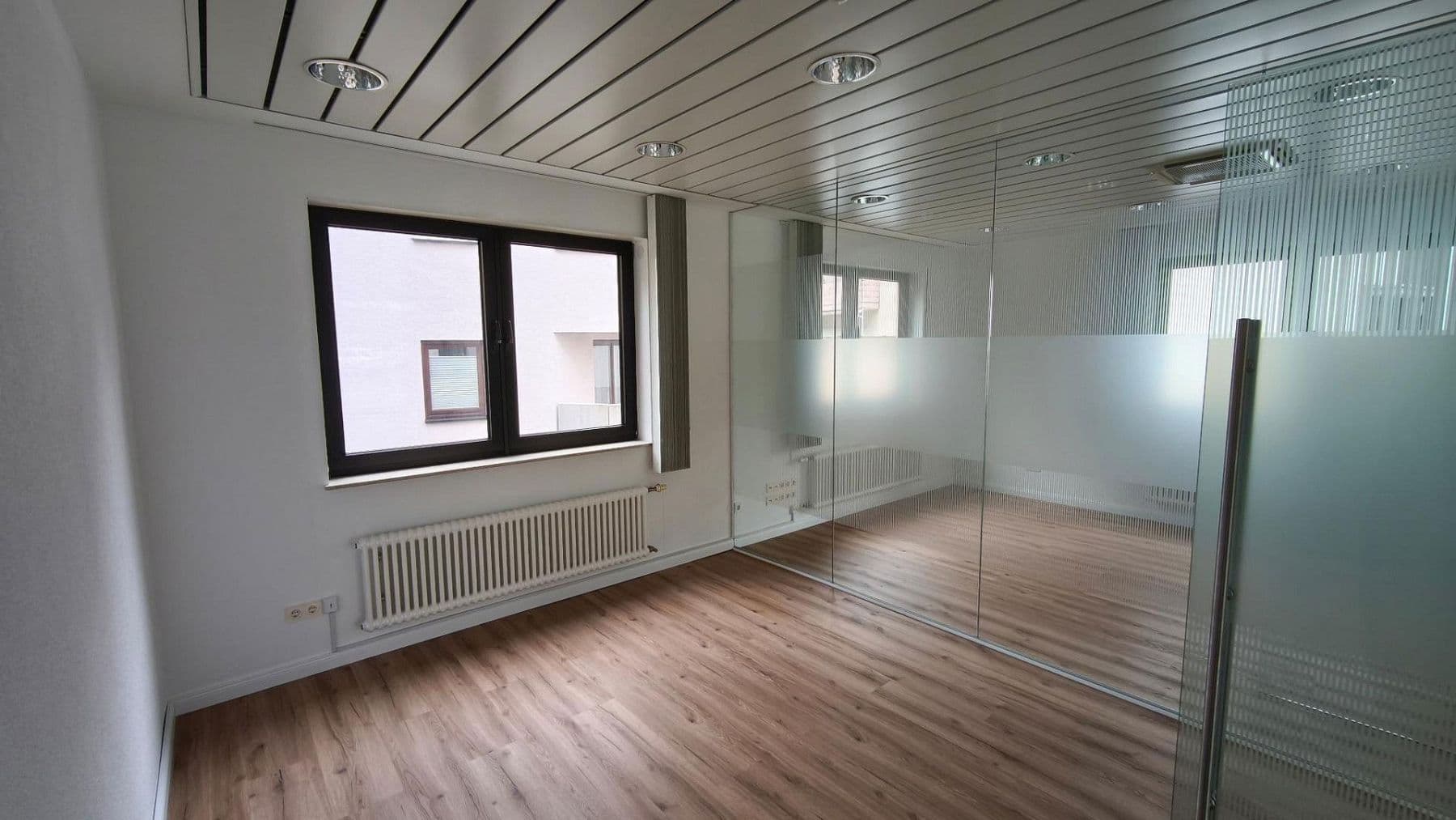 office to rent, 130 m², Pfingstbrunnenstraße 1b, Schwalbach am Taunus, Hesse office to rent, 130 m², Pfingstbrunnenstraße 1b, Schwalbach am Taunus, Hesse