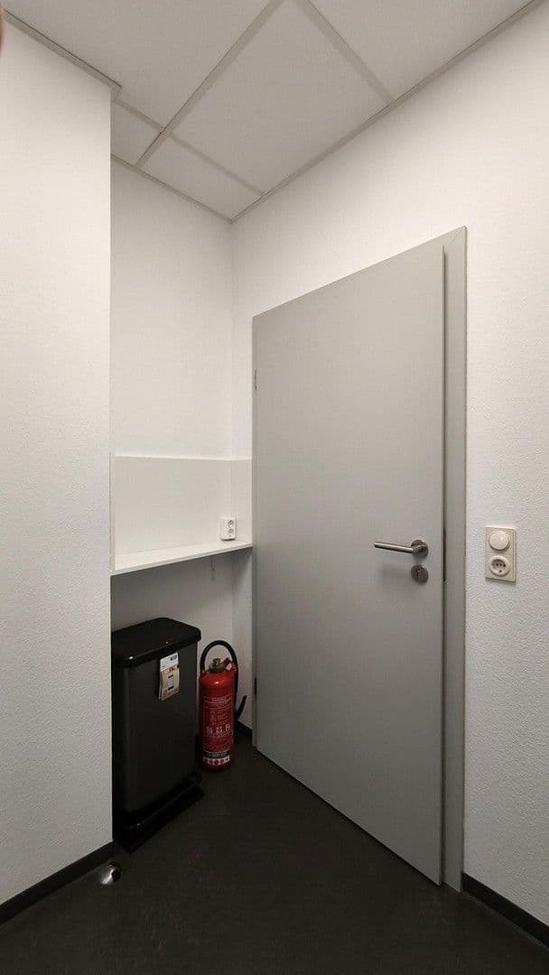 office to rent, 130 m², Pfingstbrunnenstraße 1b, Schwalbach am Taunus, Hesse office to rent, 130 m², Pfingstbrunnenstraße 1b, Schwalbach am Taunus, Hesse