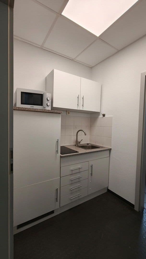 office to rent, 130 m², Pfingstbrunnenstraße 1b, Schwalbach am Taunus, Hesse office to rent, 130 m², Pfingstbrunnenstraße 1b, Schwalbach am Taunus, Hesse