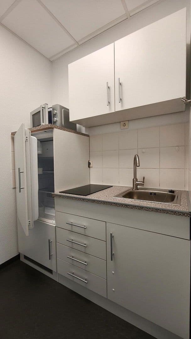 office to rent, 130 m², Pfingstbrunnenstraße 1b, Schwalbach am Taunus, Hesse office to rent, 130 m², Pfingstbrunnenstraße 1b, Schwalbach am Taunus, Hesse