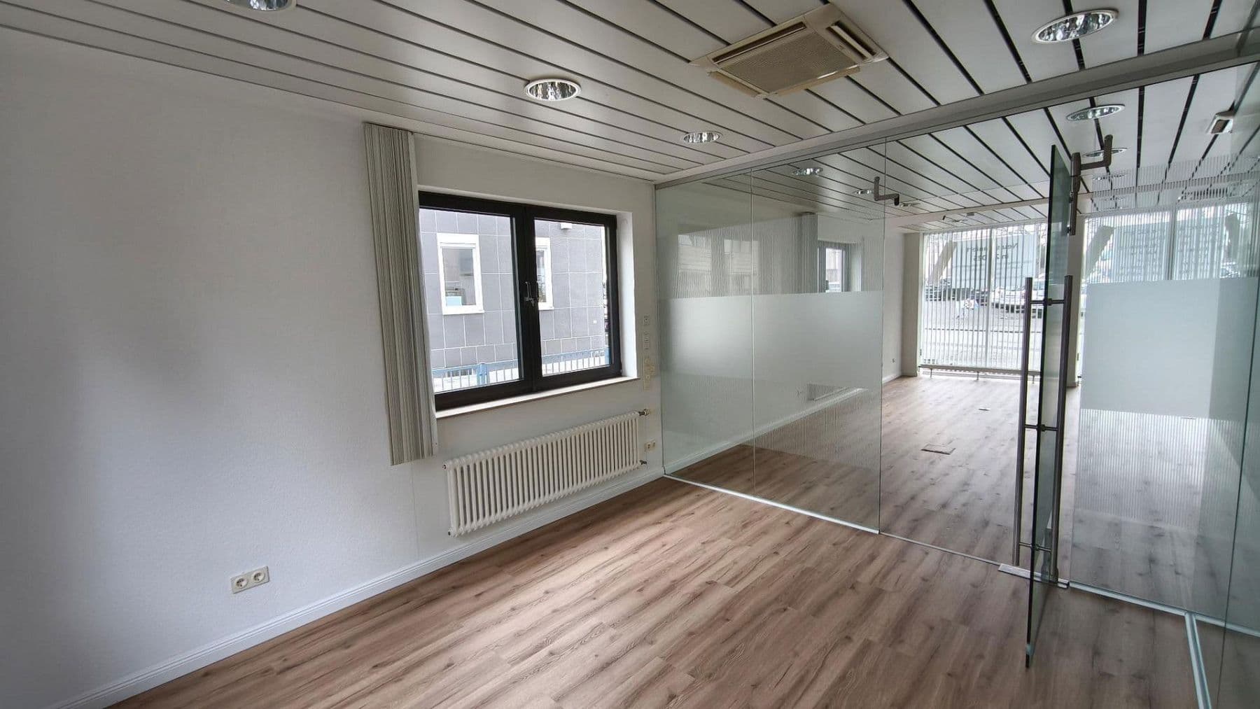 office to rent, 130 m², Pfingstbrunnenstraße 1b, Schwalbach am Taunus, Hesse office to rent, 130 m², Pfingstbrunnenstraße 1b, Schwalbach am Taunus, Hesse