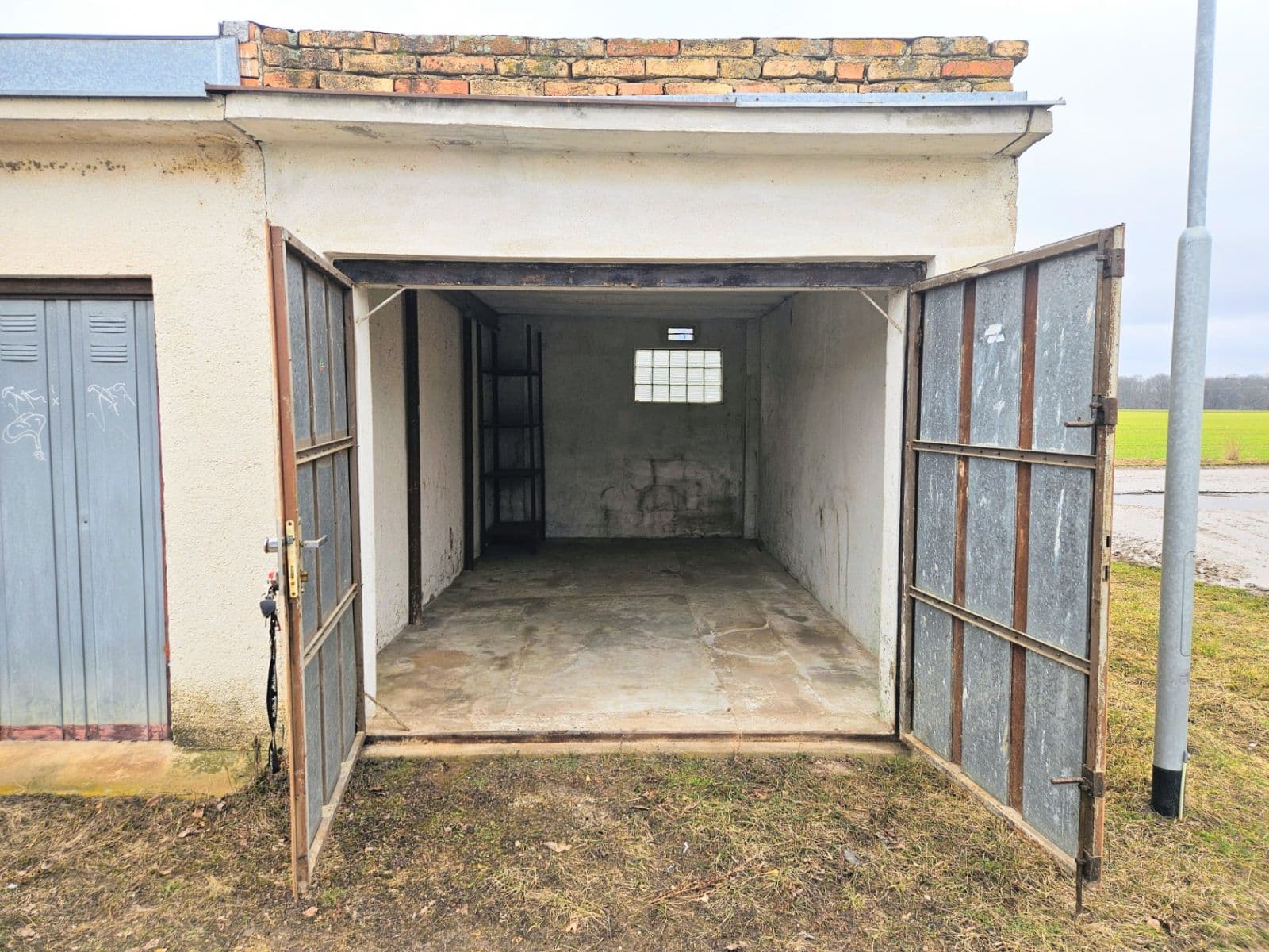 garage for sale, 18 m², Výhon, Přísnotice, Jihomoravský Region garage for sale, 18 m², Výhon, Přísnotice, Jihomoravský Region