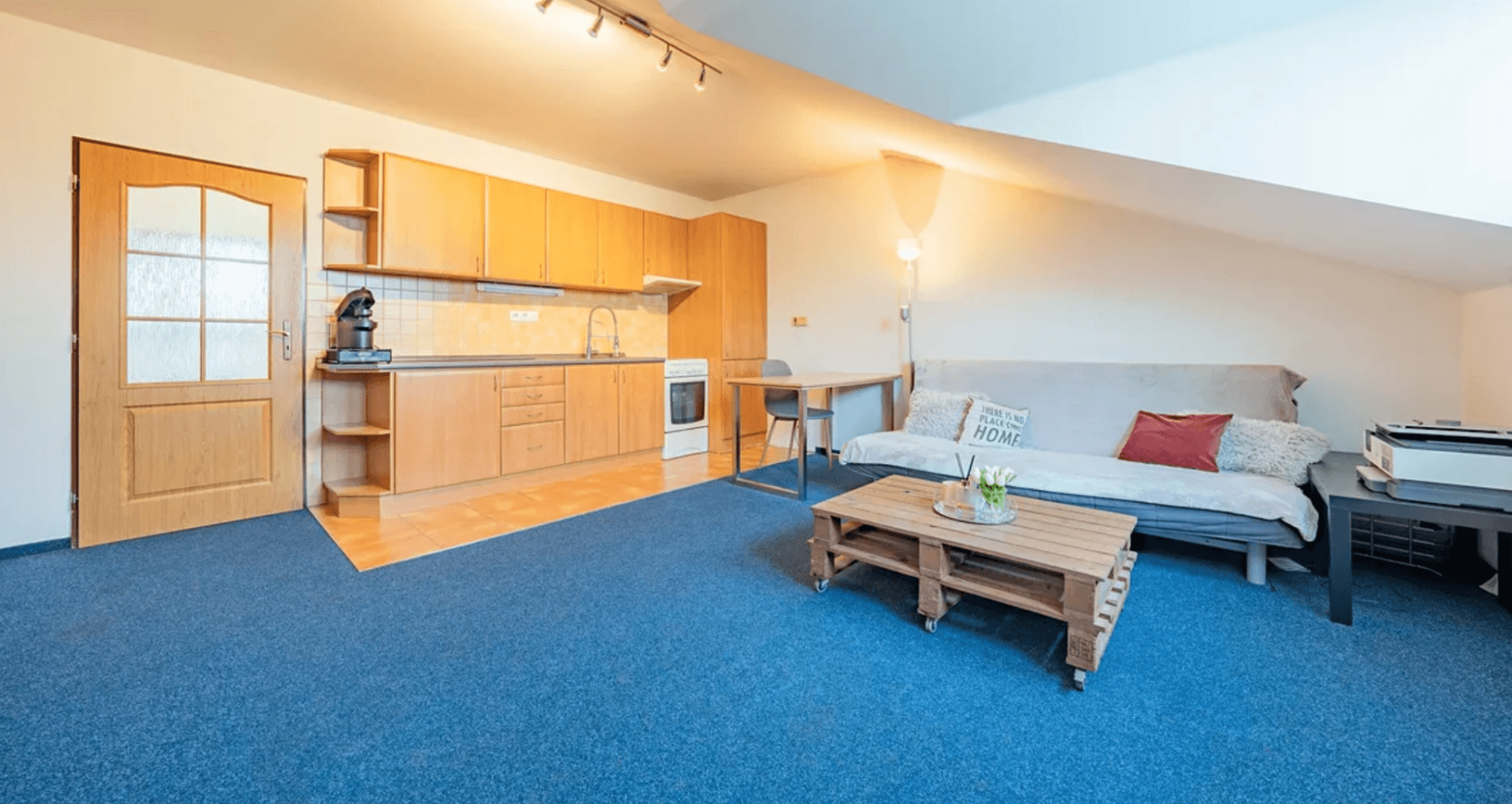 1 bedroom with open-plan kitchen flat to rent, 58 m², Litovická, Hostivice, Středočeský Region 1 bedroom with open-plan kitchen flat to rent, 58 m², Litovická, Hostivice, Středočeský Region