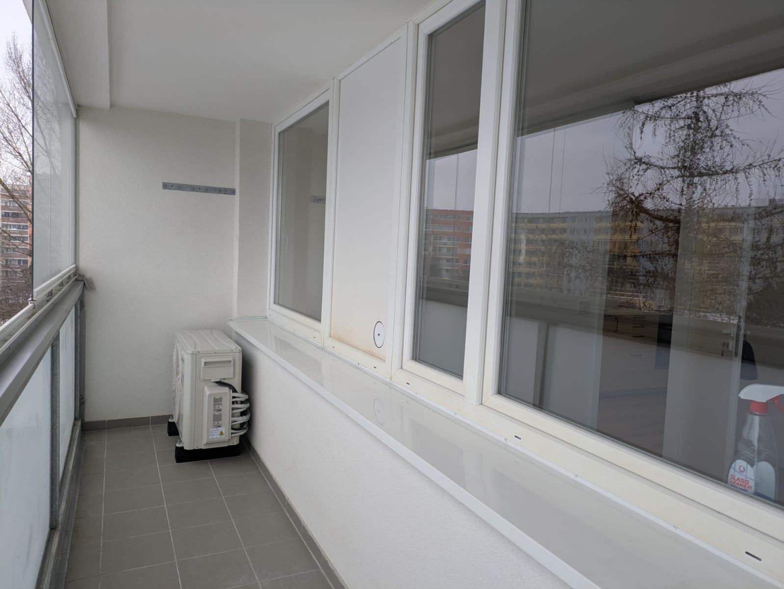 4 bedroom flat to rent, 78 m², Suchý vršek, Prague, Prague 4 bedroom flat to rent, 78 m², Suchý vršek, Prague, Prague