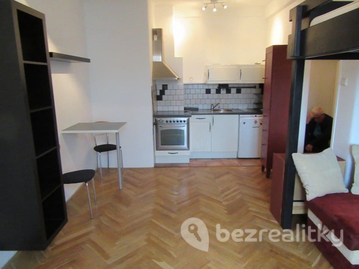 Studio flat to rent, 32 m², Tusarova, Prague, Prague Studio flat to rent, 32 m², Tusarova, Prague, Prague