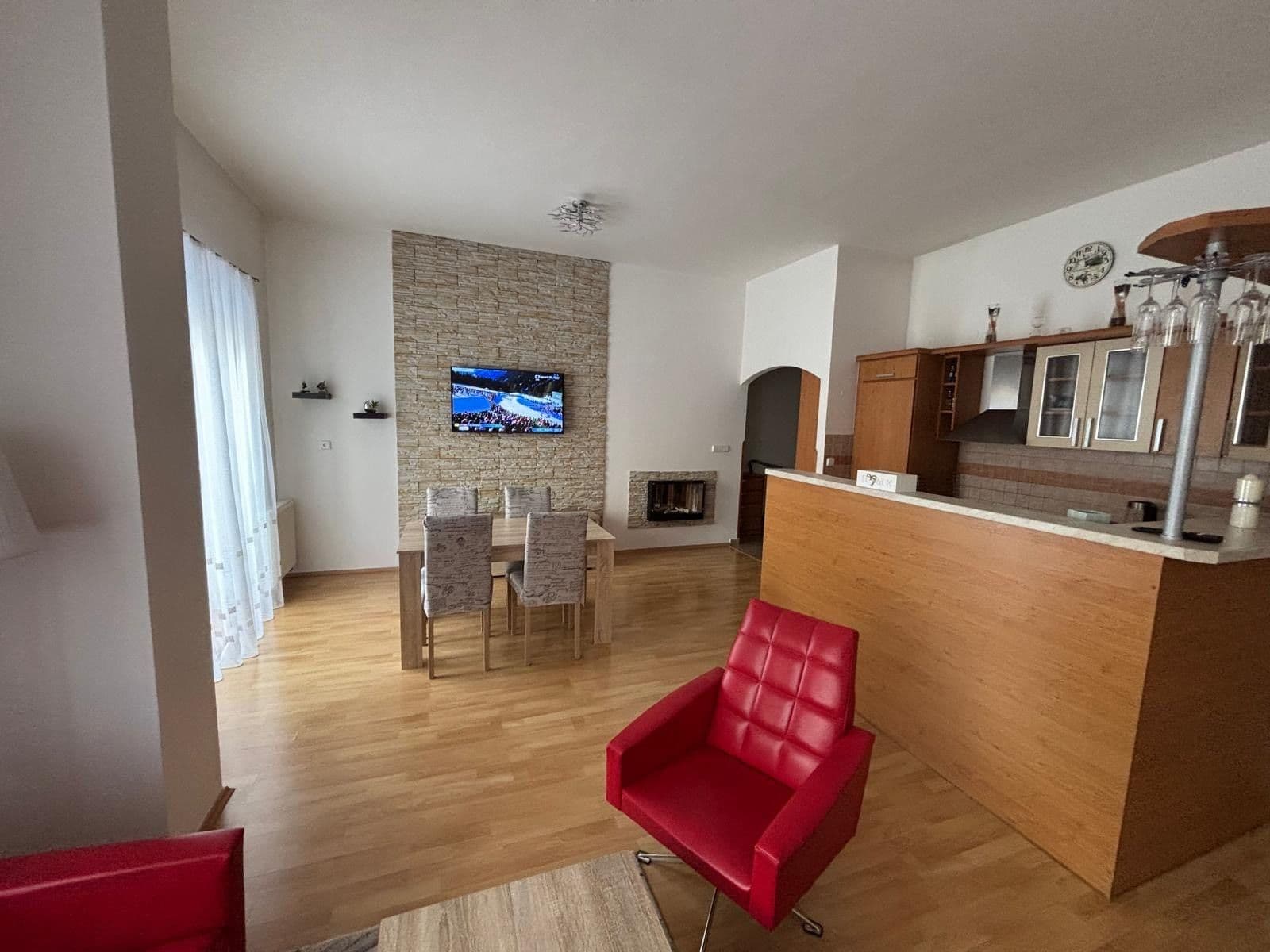 2 bedroom with open-plan kitchen flat to rent, 78 m², Jana Morávka, Jílové u Prahy, Středočeský Region 2 bedroom with open-plan kitchen flat to rent, 78 m², Jana Morávka, Jílové u Prahy, Středočeský Region