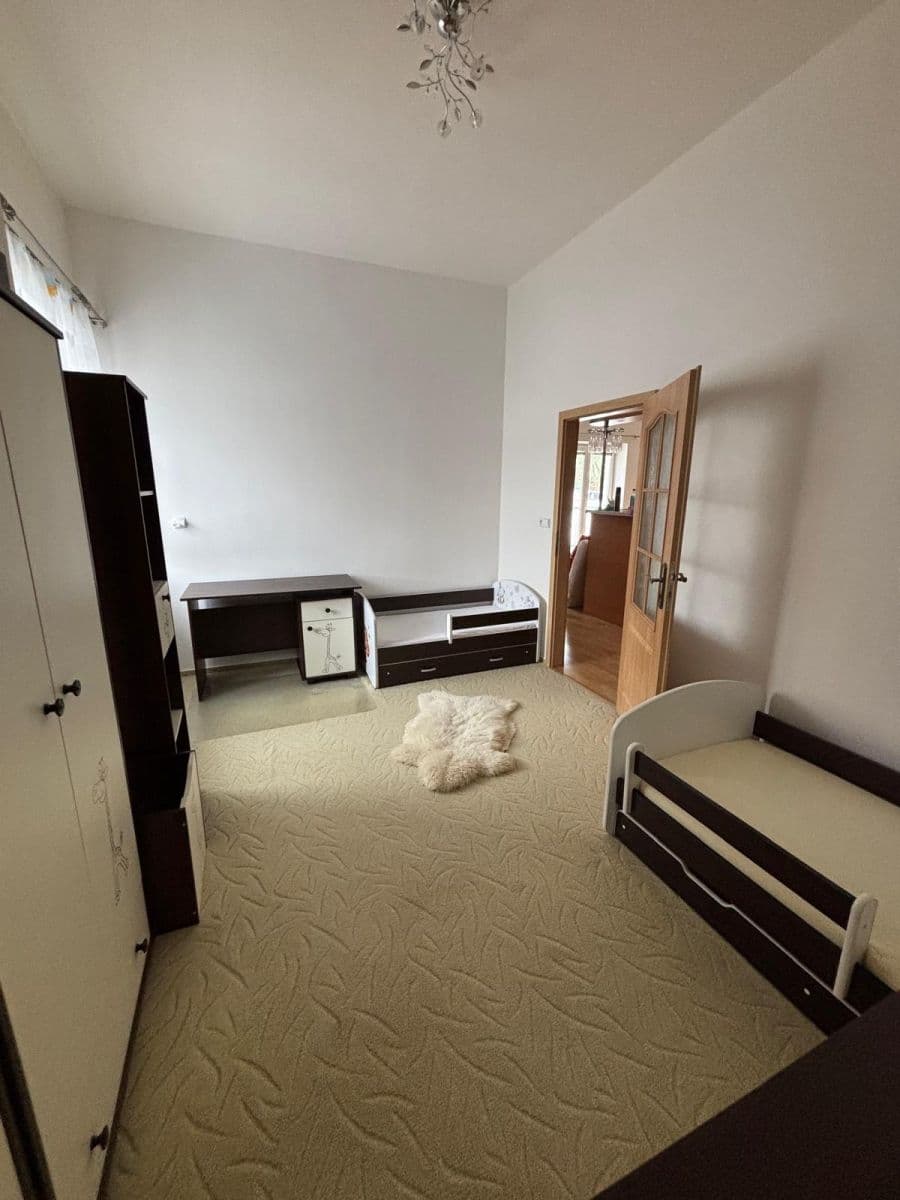 2 bedroom with open-plan kitchen flat to rent, 78 m², Jana Morávka, Jílové u Prahy, Středočeský Region 2 bedroom with open-plan kitchen flat to rent, 78 m², Jana Morávka, Jílové u Prahy, Středočeský Region