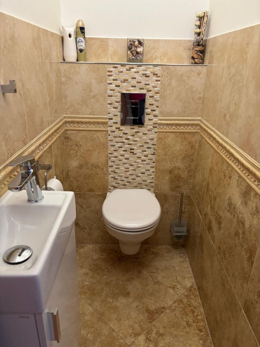 2 bedroom with open-plan kitchen flat to rent, 78 m², Jana Morávka, Jílové u Prahy, Středočeský Region 2 bedroom with open-plan kitchen flat to rent, 78 m², Jana Morávka, Jílové u Prahy, Středočeský Region