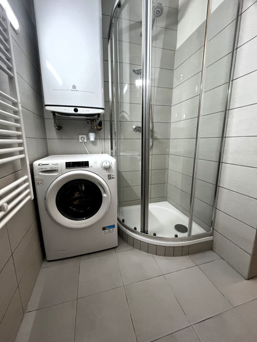 1 bedroom with open-plan kitchen flat to rent, 45 m², Bendlova, Brno, Jihomoravský Region 1 bedroom with open-plan kitchen flat to rent, 45 m², Bendlova, Brno, Jihomoravský Region