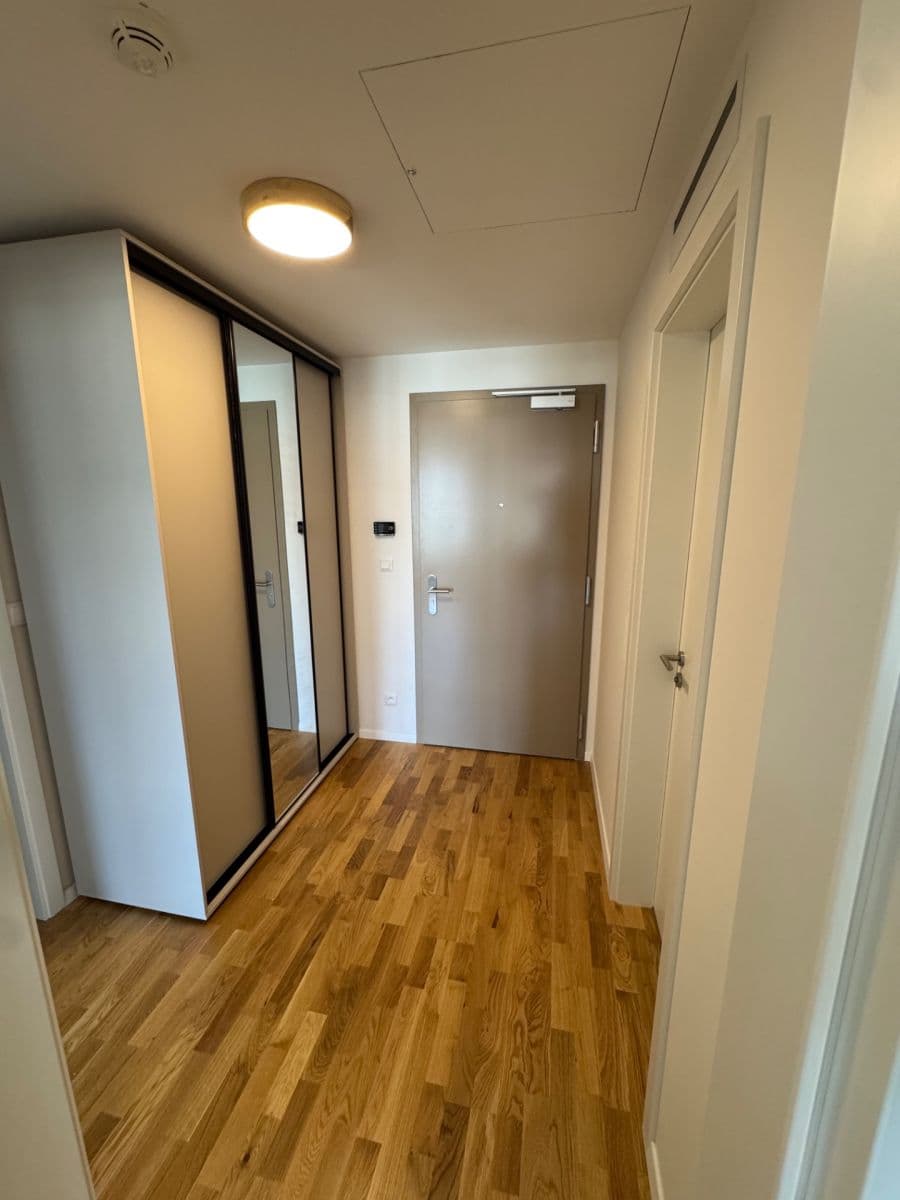 2 bedroom flat to rent, 52 m², Bottova, Bratislava - mestská časť Staré Mesto, Bratislavský Region 2 bedroom flat to rent, 52 m², Bottova, Bratislava - mestská časť Staré Mesto, Bratislavský Region