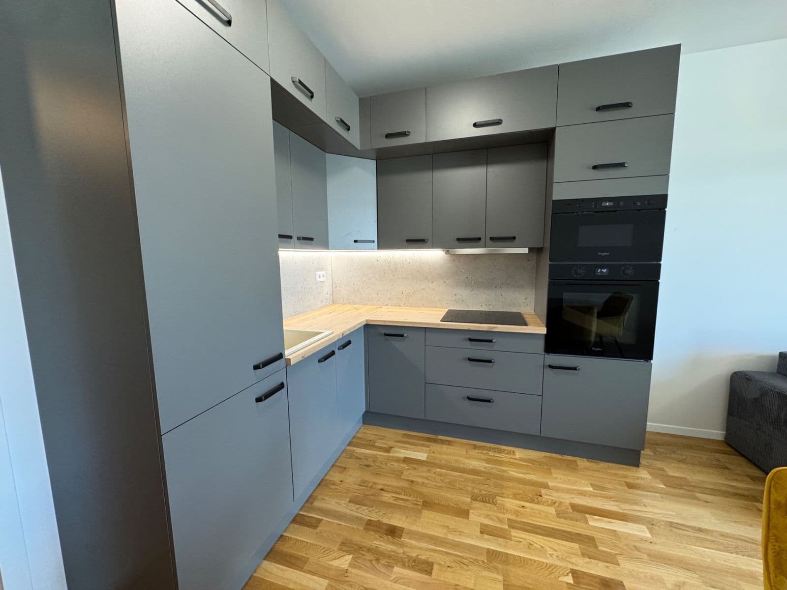 2 bedroom flat to rent, 52 m², Bottova, Bratislava - mestská časť Staré Mesto, Bratislavský Region 2 bedroom flat to rent, 52 m², Bottova, Bratislava - mestská časť Staré Mesto, Bratislavský Region