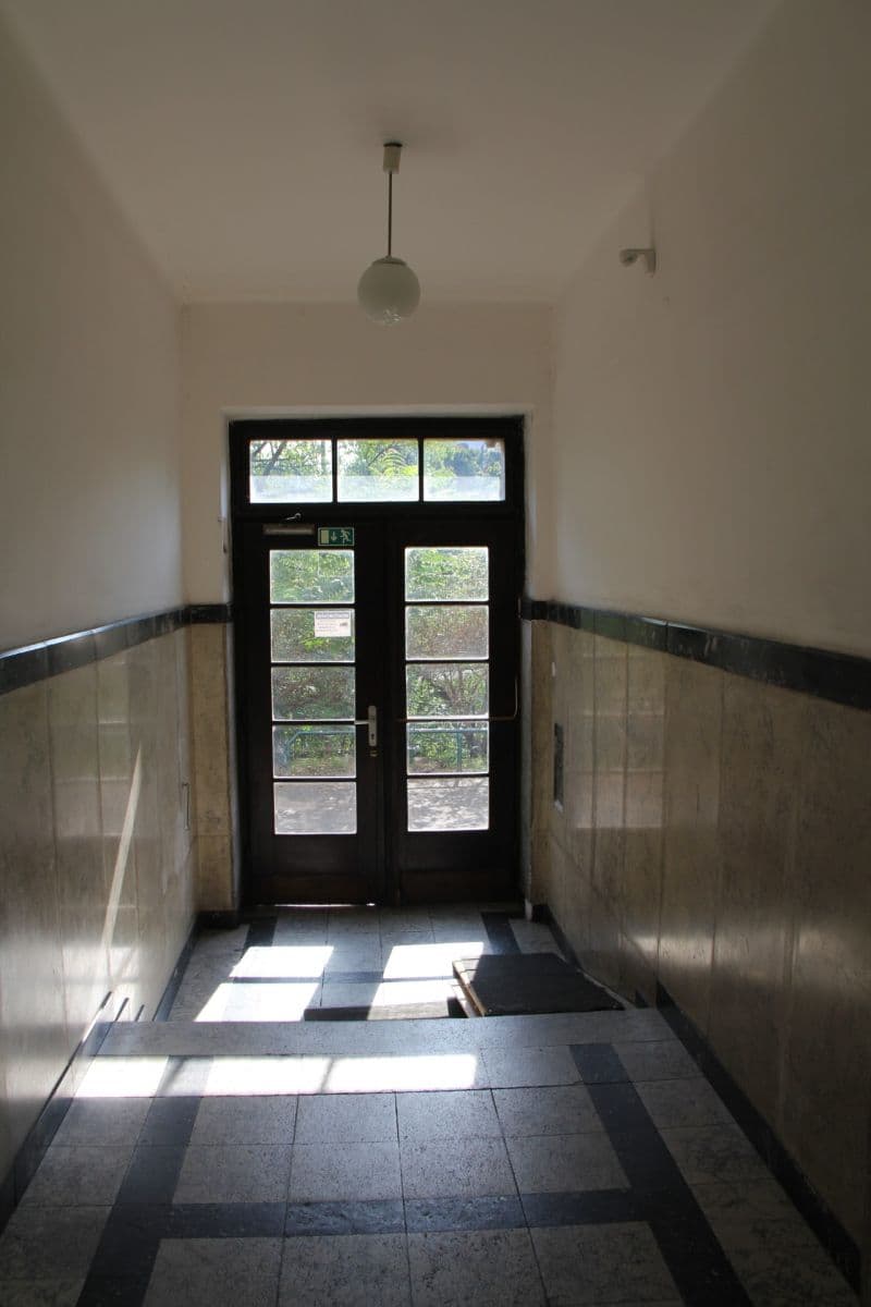 1 bedroom flat to rent, 45 m², náměstí Hrdinů, Prague, Prague 1 bedroom flat to rent, 45 m², náměstí Hrdinů, Prague, Prague