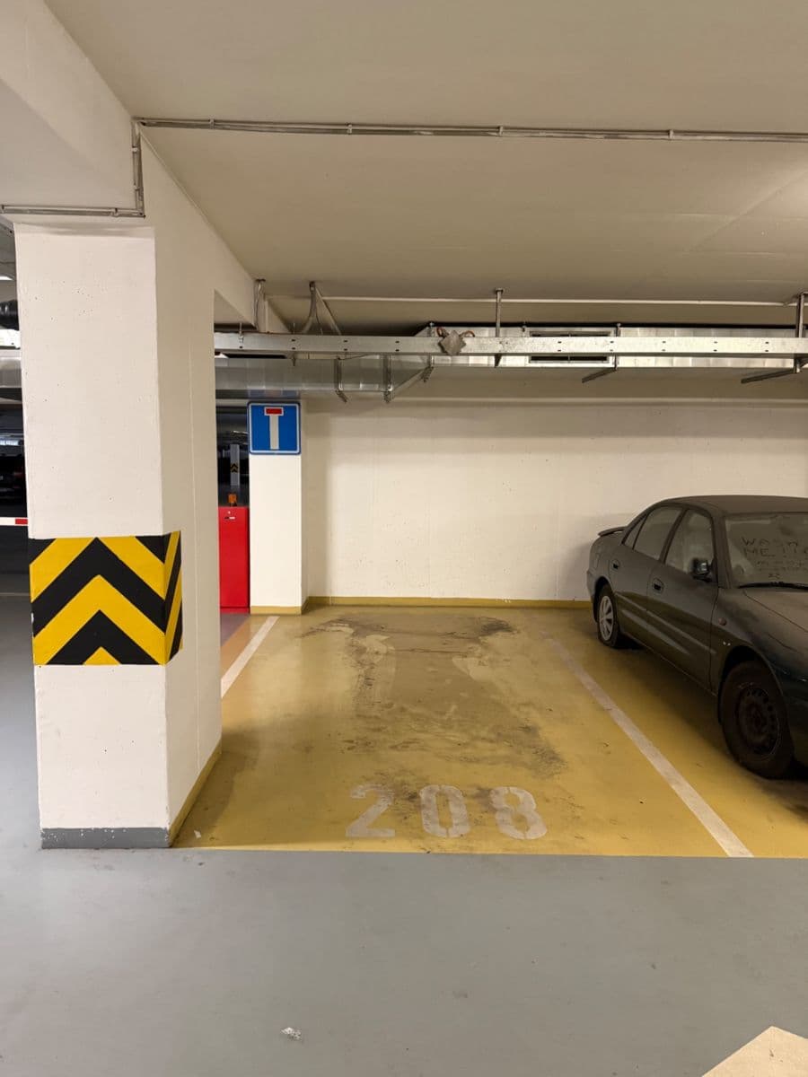 1 bedroom with open-plan kitchen flat for sale, 43 m², Hnězdenská, Prague, Prague 1 bedroom with open-plan kitchen flat for sale, 43 m², Hnězdenská, Prague, Prague