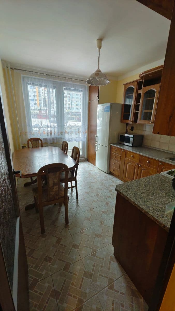 4 bedroom flat for sale, 82 m², Javornícka, Banská Bystrica, Banskobystrický Region 4 bedroom flat for sale, 82 m², Javornícka, Banská Bystrica, Banskobystrický Region