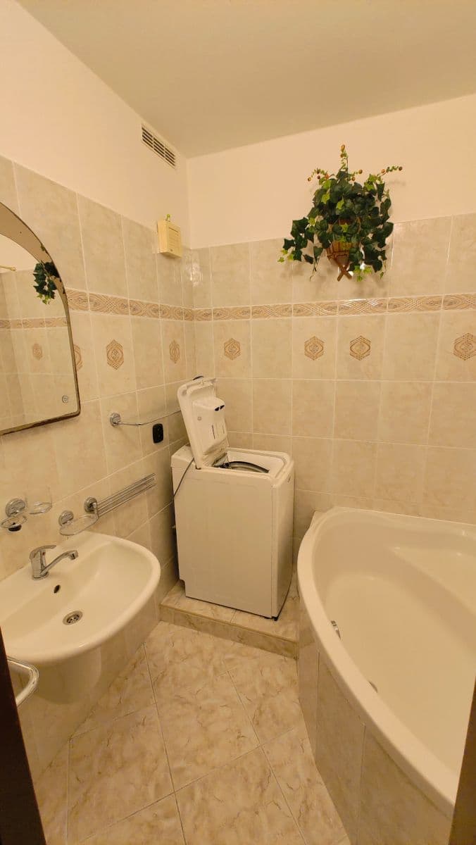 4 bedroom flat for sale, 82 m², Javornícka, Banská Bystrica, Banskobystrický Region 4 bedroom flat for sale, 82 m², Javornícka, Banská Bystrica, Banskobystrický Region