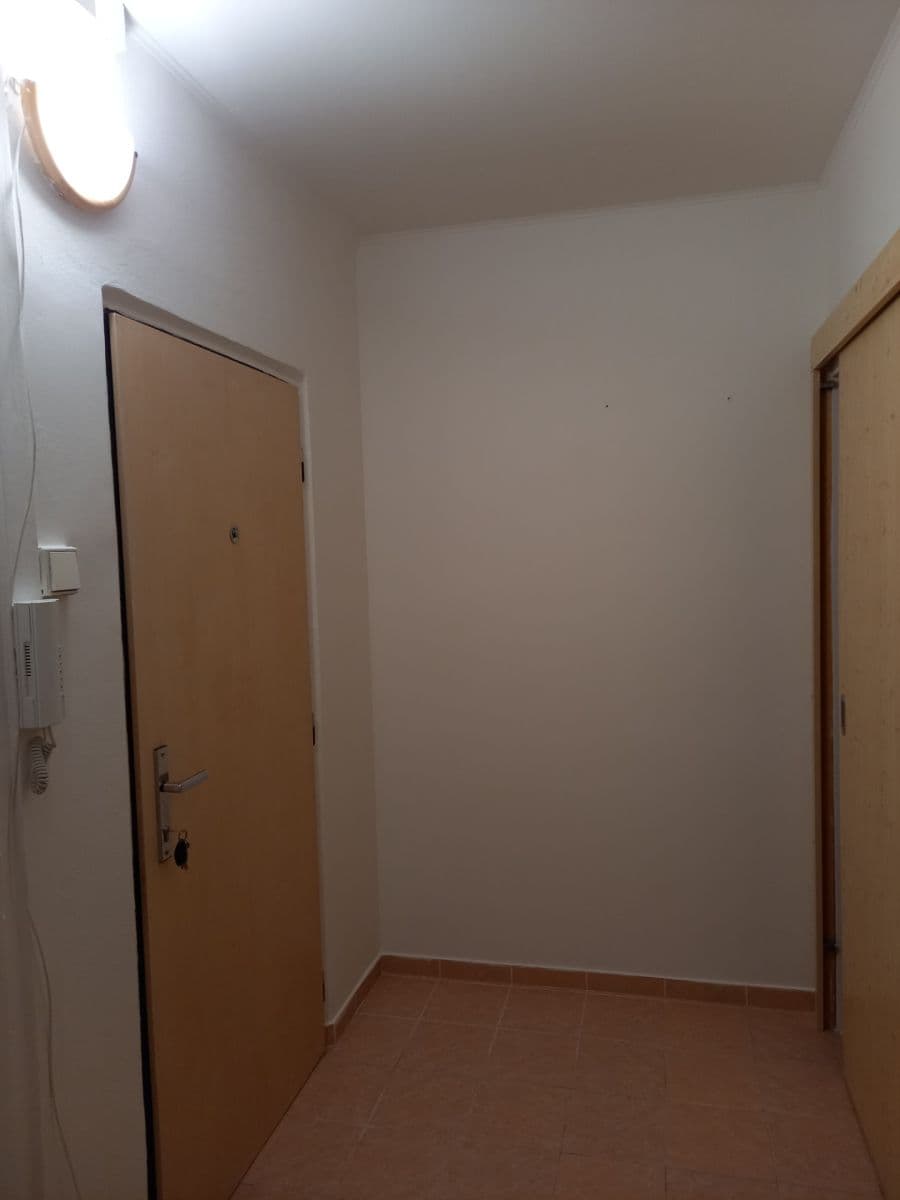 1 bedroom flat to rent, 35 m², Kojetická, Neratovice, Středočeský Region 1 bedroom flat to rent, 35 m², Kojetická, Neratovice, Středočeský Region