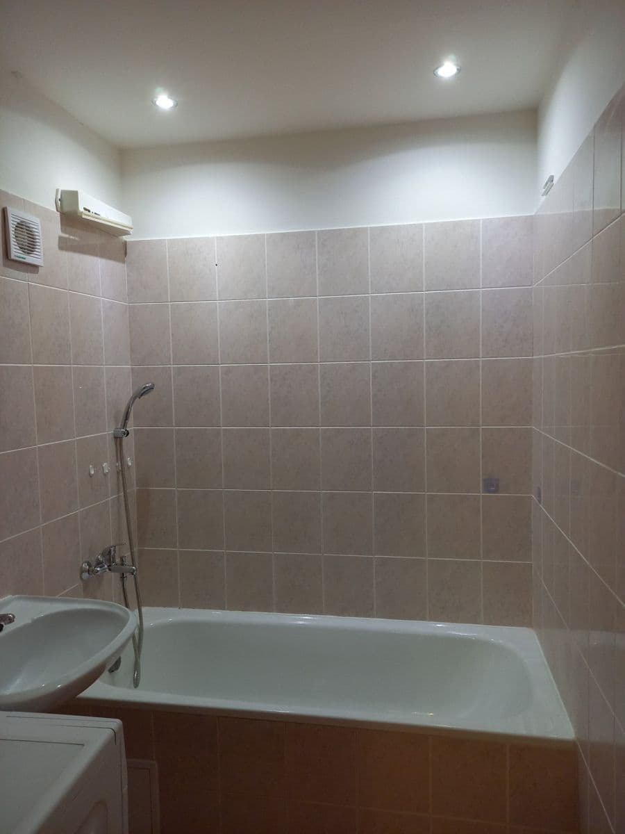 1 bedroom flat to rent, 35 m², Kojetická, Neratovice, Středočeský Region 1 bedroom flat to rent, 35 m², Kojetická, Neratovice, Středočeský Region