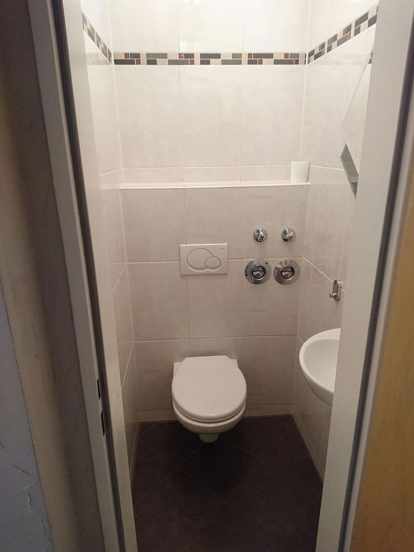 2 bedroom with open-plan kitchen flat to rent, 84 m², Linzer Straße 11, Backnang, Baden-Württemberg 2 bedroom with open-plan kitchen flat to rent, 84 m², Linzer Straße 11, Backnang, Baden-Württemberg