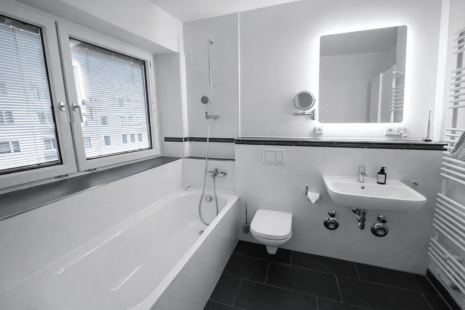 4 bedroom flat for sale, 98 m², Welfenstraße 68, München, Bavaria 4 bedroom flat for sale, 98 m², Welfenstraße 68, München, Bavaria