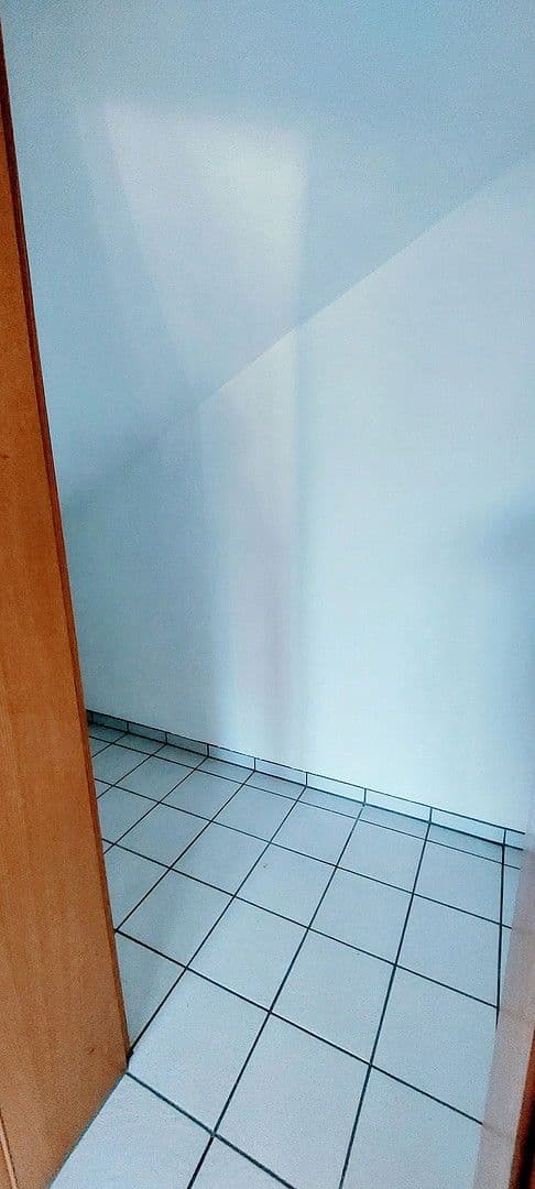 office to rent, 58 m², Tratmoos 22, Niederneuching / Wolfsleben, Bavaria office to rent, 58 m², Tratmoos 22, Niederneuching / Wolfsleben, Bavaria