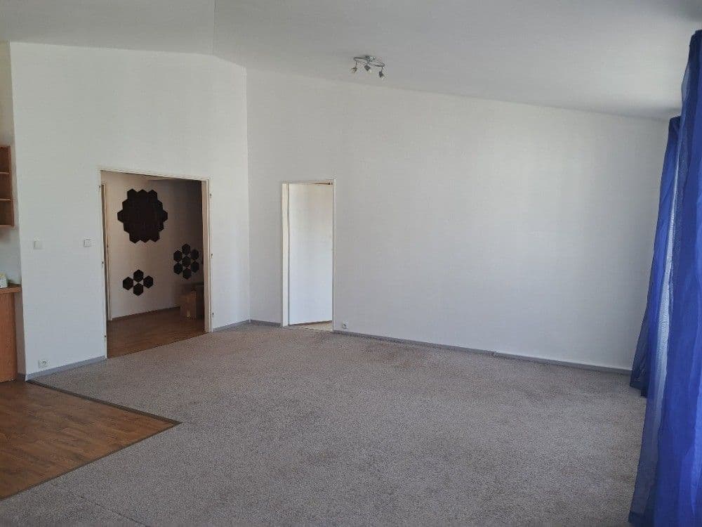 1 bedroom with open-plan kitchen flat to rent, 70 m², Prokopa Velikého, Úvaly, Středočeský Region 1 bedroom with open-plan kitchen flat to rent, 70 m², Prokopa Velikého, Úvaly, Středočeský Region