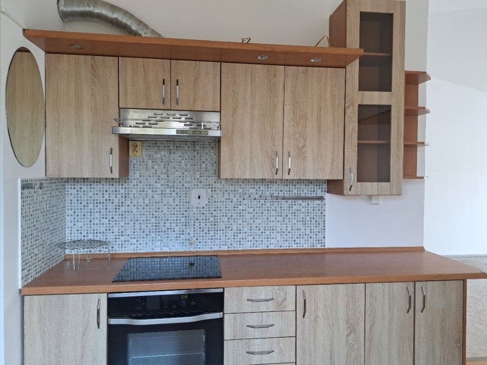 1 bedroom with open-plan kitchen flat to rent, 70 m², Prokopa Velikého, Úvaly, Středočeský Region 1 bedroom with open-plan kitchen flat to rent, 70 m², Prokopa Velikého, Úvaly, Středočeský Region