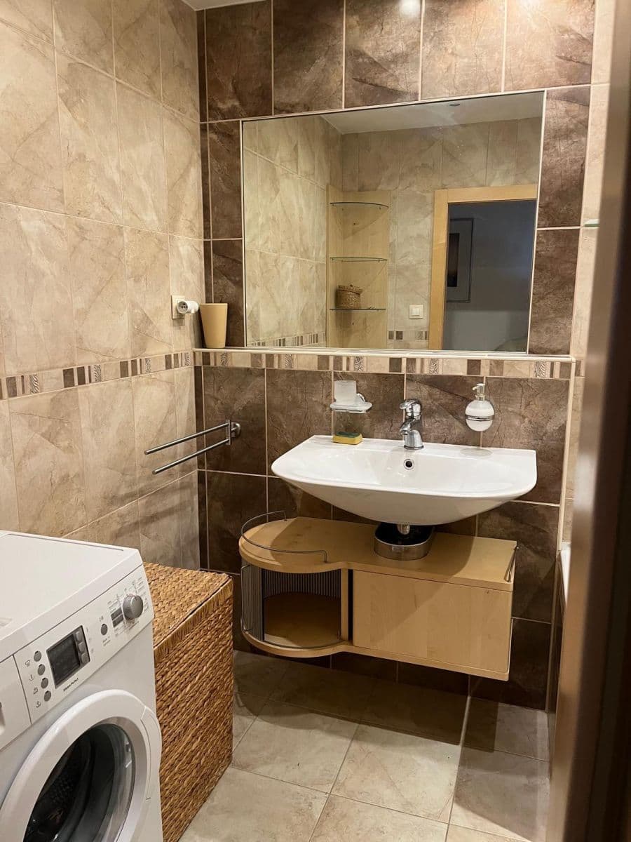 2 bedroom with open-plan kitchen flat to rent, 74 m², Láskova, Prague, Prague 2 bedroom with open-plan kitchen flat to rent, 74 m², Láskova, Prague, Prague