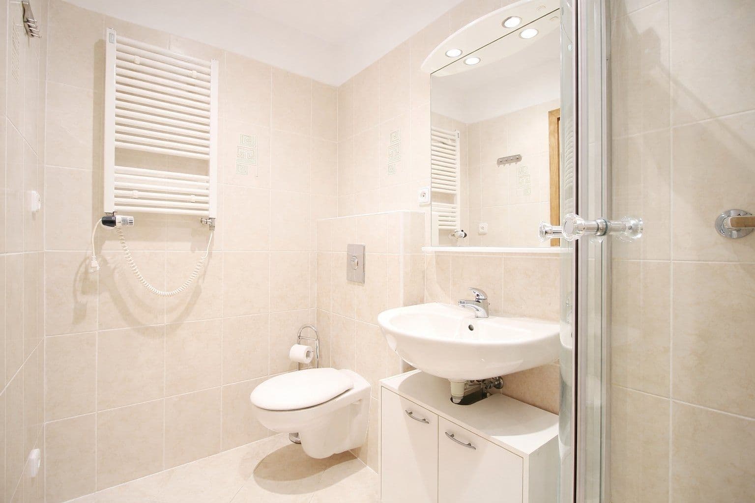 Studio flat to rent, 38 m², Zubrnická, Prague, Prague Studio flat to rent, 38 m², Zubrnická, Prague, Prague